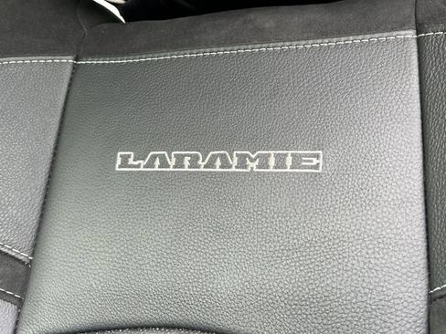 Used 2025 RAM 3500 Laramie AWD/4WD image 19