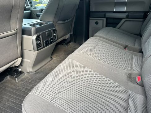 Used 2017 Ford F250 XLT w/ XLT Premium Package image 5