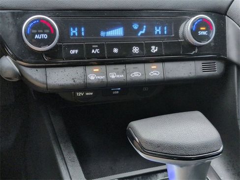 Used 2024 Hyundai Elantra SEL image 21