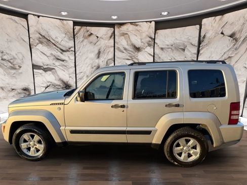 Used 2012 Jeep Liberty Sport w/ Popular Equipment Group image 4