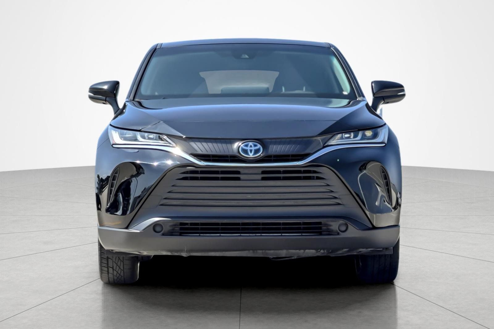 Used 2024 Toyota Venza LE AWD/4WD image 8