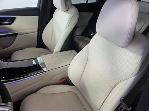 Certified 2026 Mercedes-Benz GLC 300 image 11