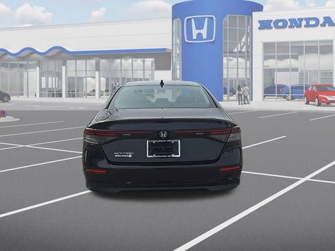 Used 2023 Honda Accord EX image 7