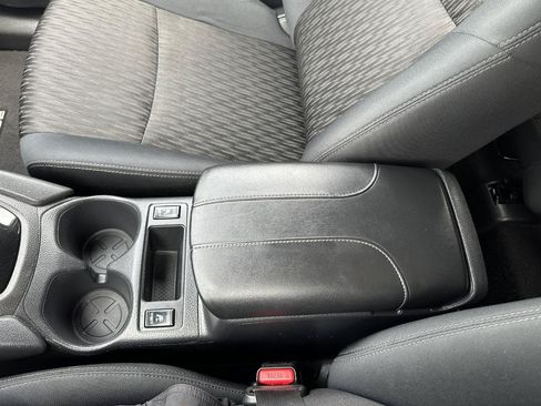 Used 2019 Nissan Rogue S w/ Special Edition Package AWD/4WD image 53