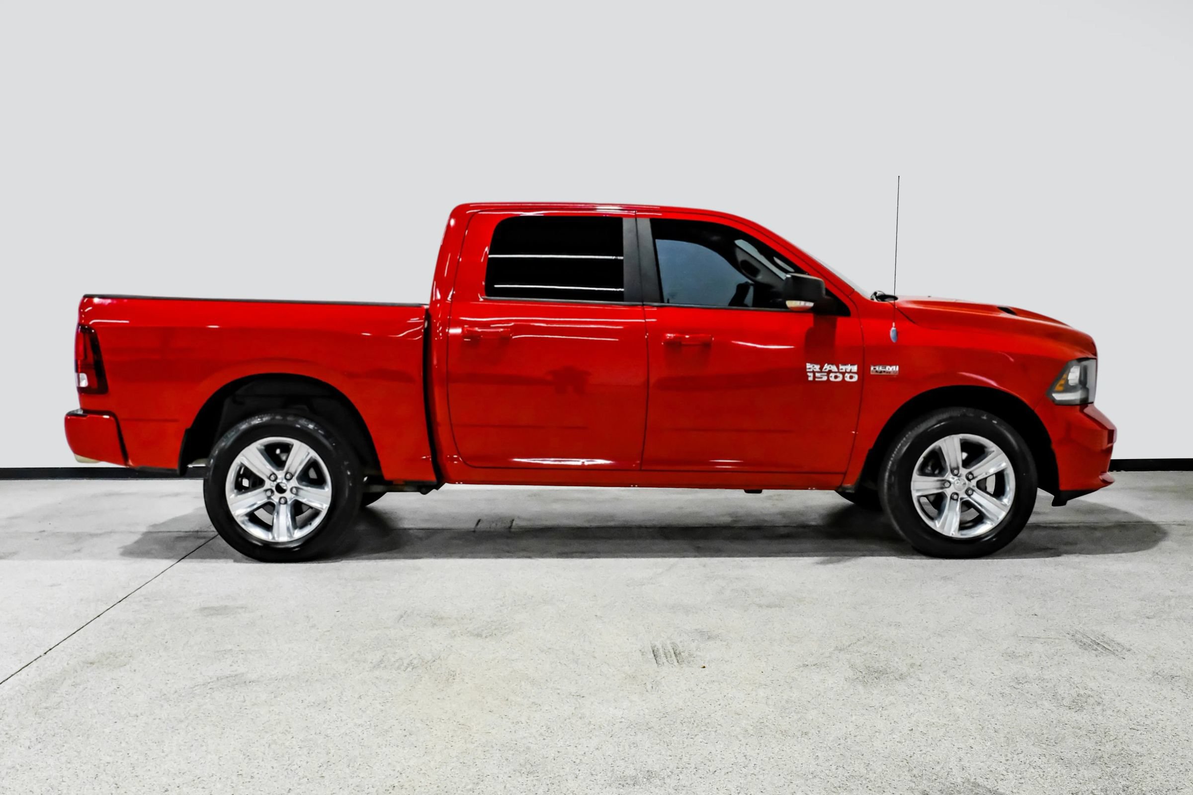 Used 2013 RAM 1500 Sport w/ Sport Premium Group AWD/4WD image 5