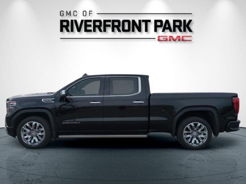 Used 2025 GMC Sierra 1500 Denali w/ Denali Reserve Package AWD/4WD image 6
