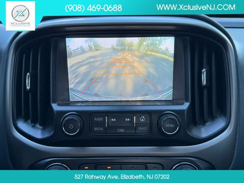 Used 2015 Chevrolet Colorado Z71 AWD/4WD image 16