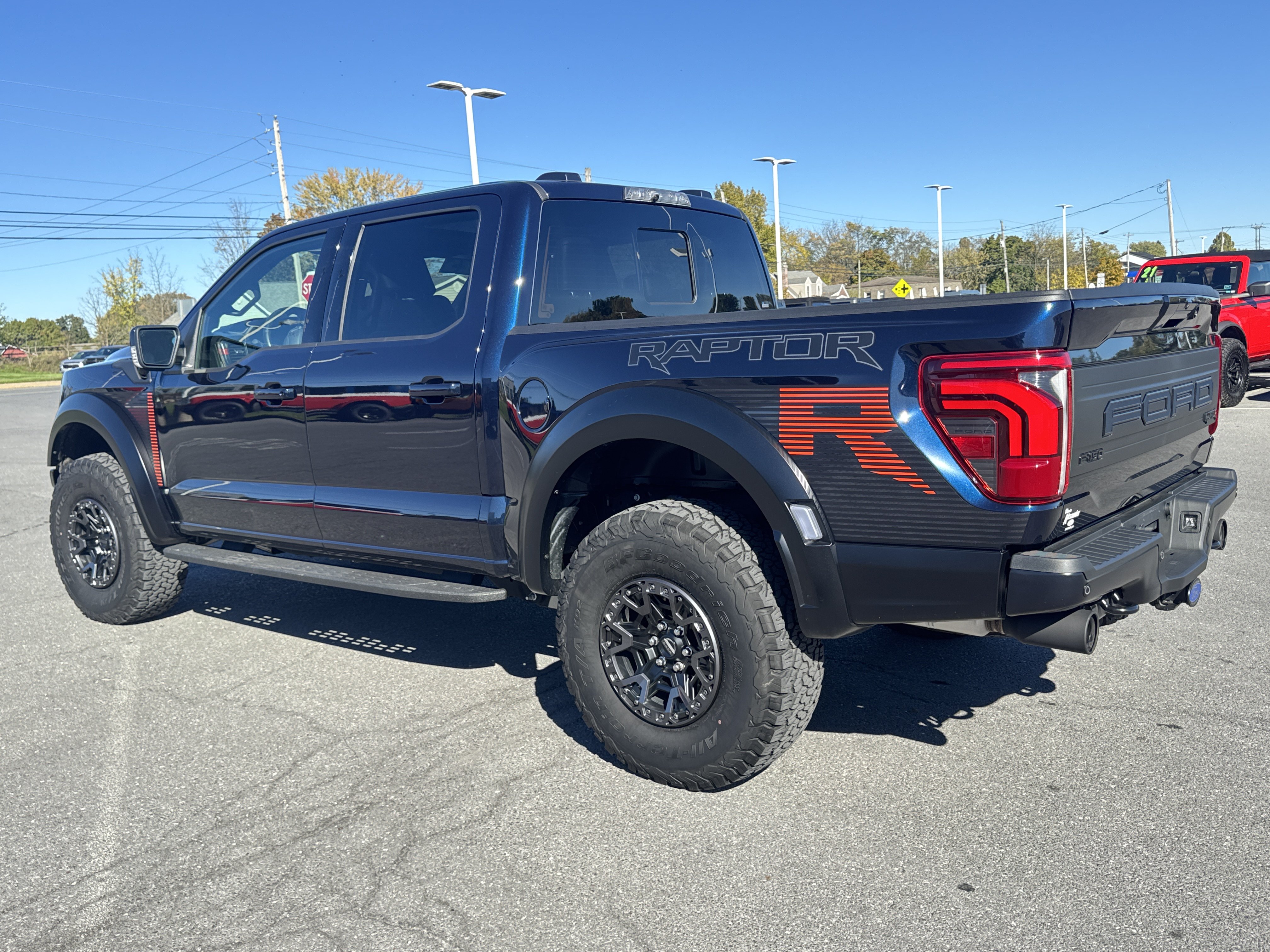 Used 2025 Ford F150 Raptor w/ Equipment Group 803A Raptor R AWD/4WD image 6