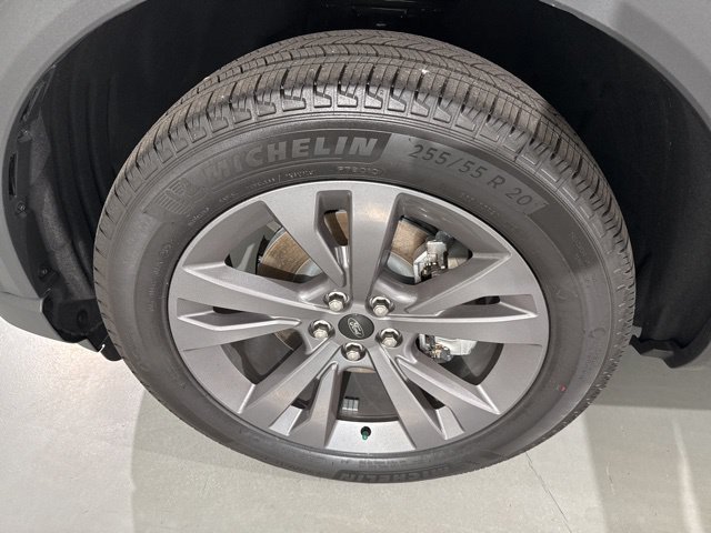 Used 2026 Ford Explorer Active w/ Active Comfort Package AWD/4WD image 4