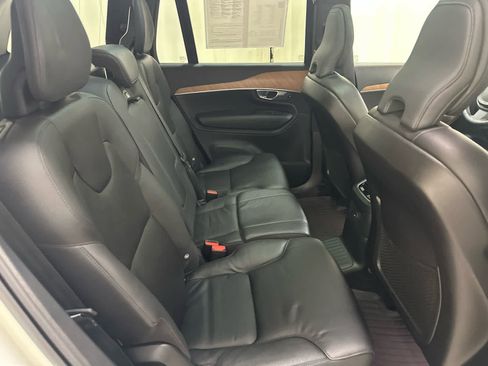 Used 2023 Volvo XC90 T8 Plus image 20