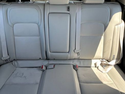 Used 2024 Nissan Ariya FWD image 17