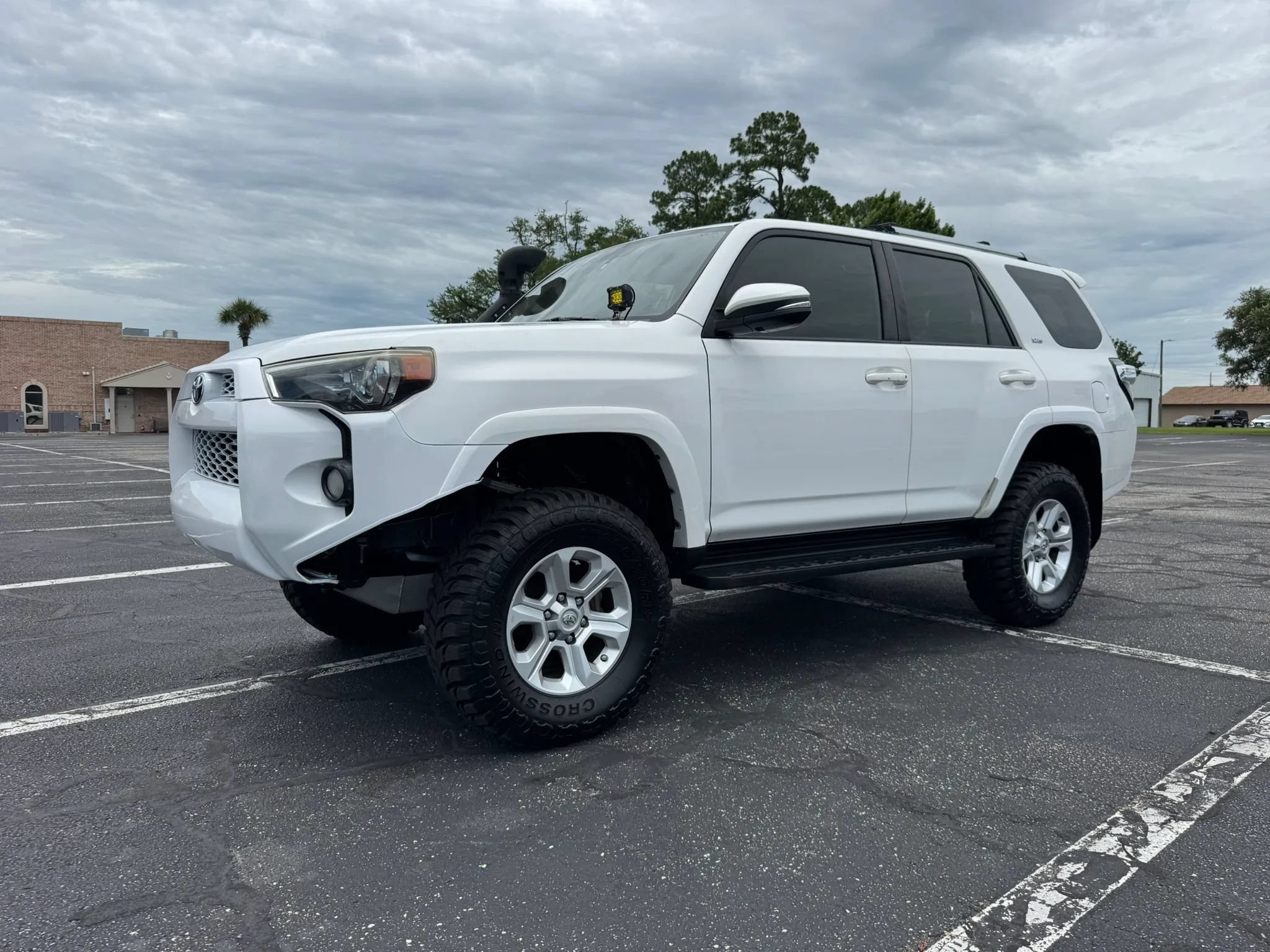 Used 2016 Toyota 4Runner SR5 Premium RWD image 2