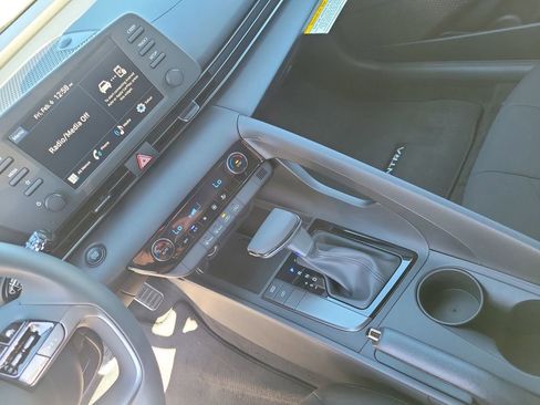 New 2026 Hyundai Elantra Sport FWD image 28