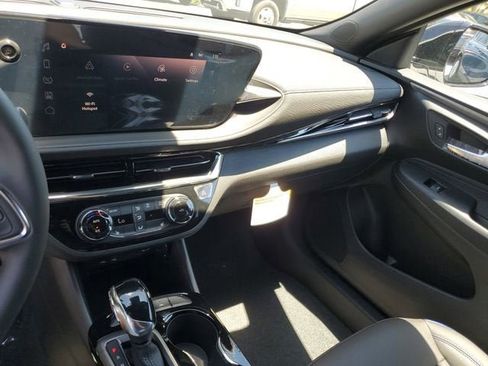 New 2026 Buick Envista Sport Touring FWD image 26