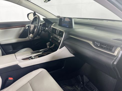 Used 2021 Lexus RX 350L Premium w/ Premium Package image 28