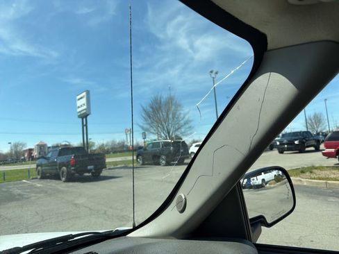 Used 2005 Chevrolet Tahoe Z71 w/ Preferred Equipment Group image 34