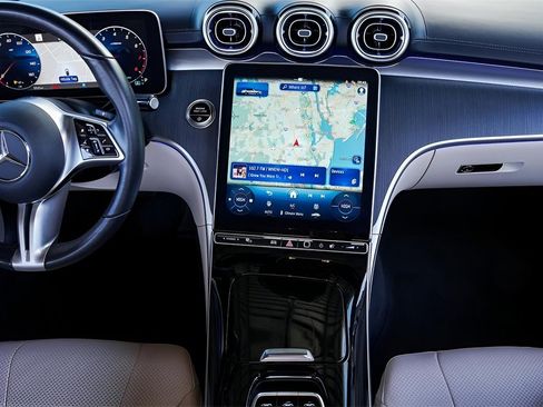 Used 2024 Mercedes-Benz CLE 300 4MATIC Cabriolet image 52