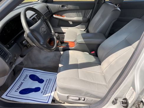 Used 1993 Lexus LS 400 image 8