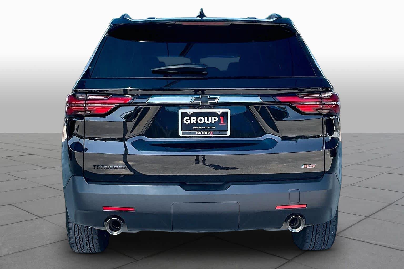 Used 2023 Chevrolet Traverse RS w/ LPO, Floor Liner Package FWD image 5