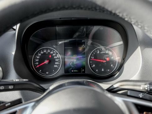 Used 2025 Mercedes-Benz Sprinter 2500 image 14