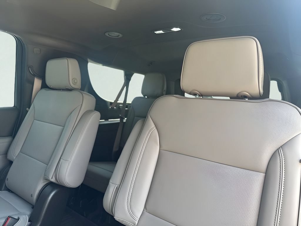 New 2026 GMC Yukon XL Elevation w/ LPO, Floor Liner Package RWD image 23