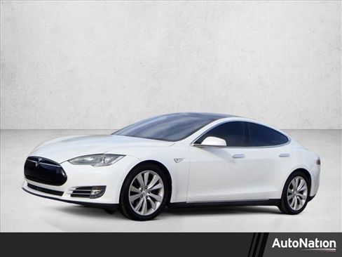 Used 2016 Tesla Model S 85D image 1