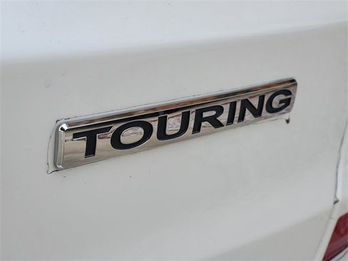 Used 2016 Honda CR-V Touring image 7