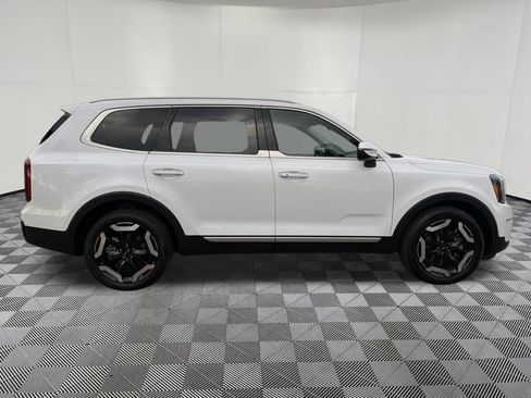 Used 2025 Kia Telluride S AWD/4WD image 10