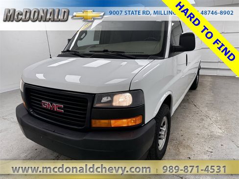Used 2018 GMC Savana 2500 Work Van w/ Driver Convenience Package image 1