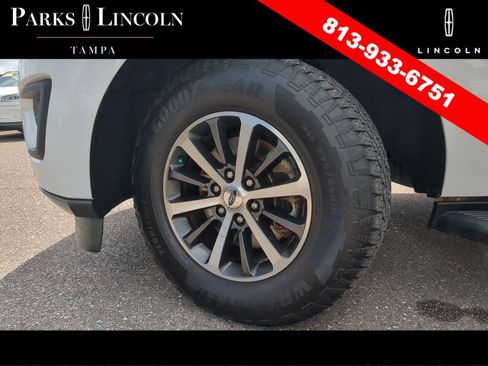 Used 2019 Ford Expedition Max XLT w/ Equipment Group 201A AWD/4WD image 31
