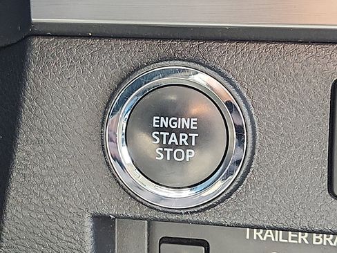 Used 2021 Toyota Tundra Platinum image 23