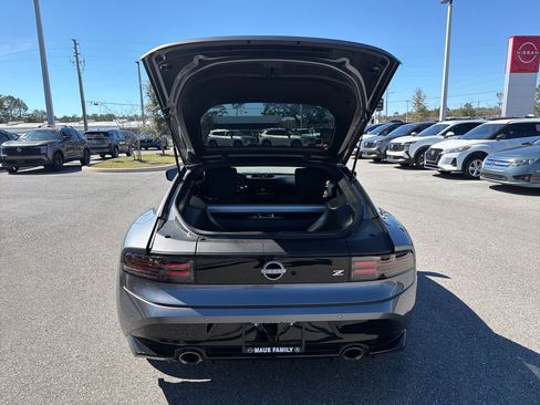 Certified 2025 Nissan Z Sport w/ Floor Mat Package image 9