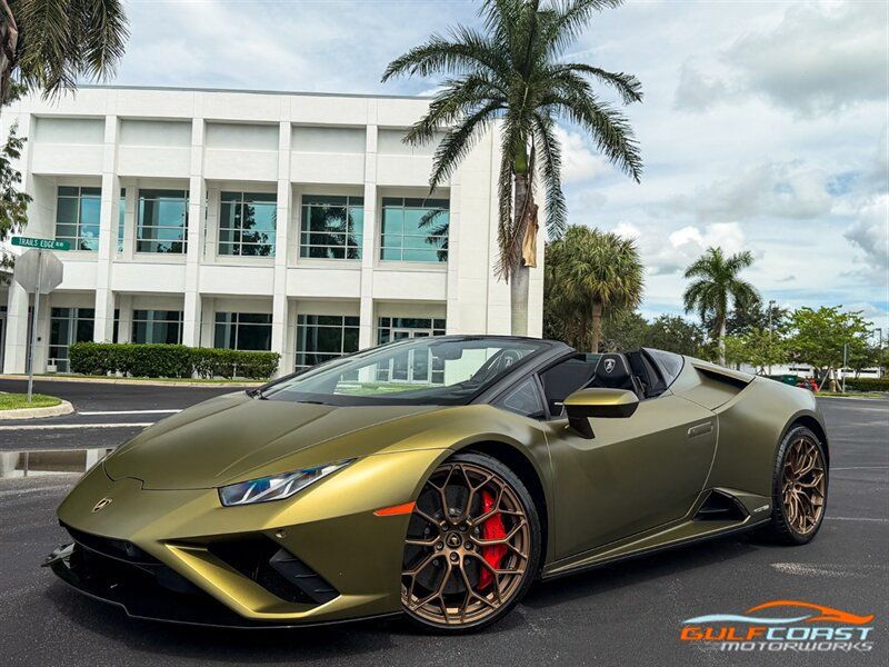 Used 2022 Lamborghini Huracan EVO RWD image 10