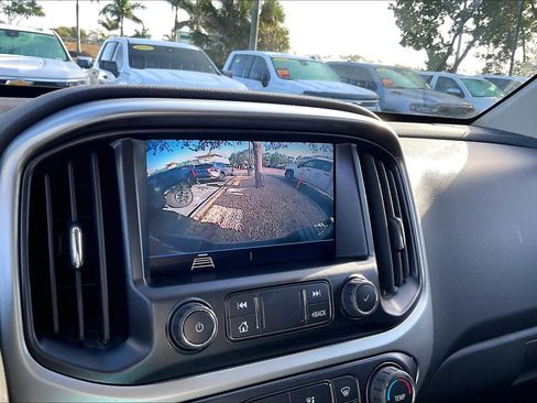 Certified 2022 Chevrolet Colorado LT w/ LT Convenience Package image 20