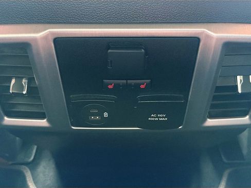 Used 2022 Ford F250 Platinum image 32