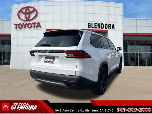New 2026 Toyota Grand Highlander FWD image 10