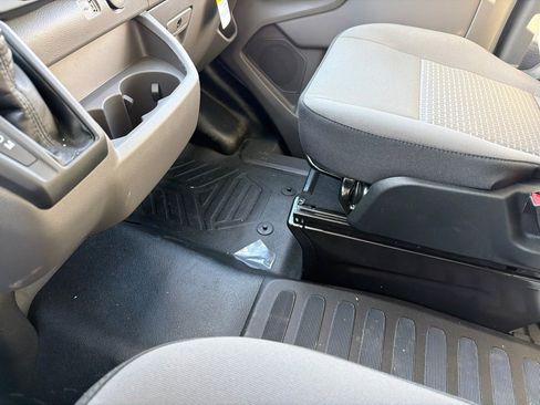 New 2026 Ford Transit 250 148 Medium Roof Extended AWD image 31