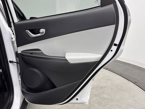 Used 2023 Hyundai Kona SEL image 34