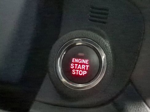 Used 2025 Subaru Outback Onyx Edition image 27