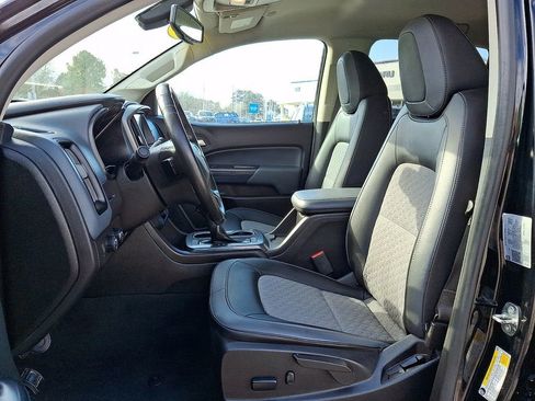 Used 2022 Chevrolet Colorado Z71 AWD/4WD image 14