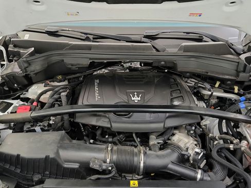 Used 2023 Maserati Grecale Modena AWD/4WD image 36