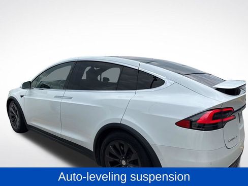 Used 2017 Tesla Model X AWD/4WD image 5