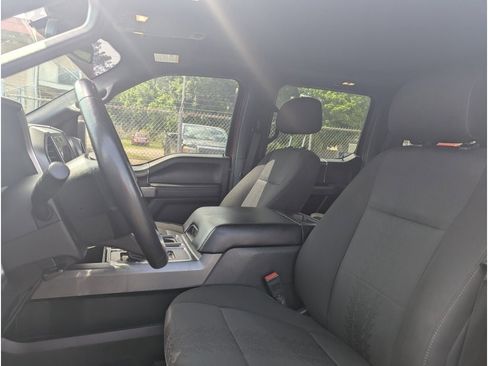 Used 2019 Ford F150 XLT w/ Equipment Group 302A Luxury AWD/4WD image 14