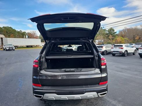 Used 2023 BMW X5 sDrive40i w/ Premium Package image 5