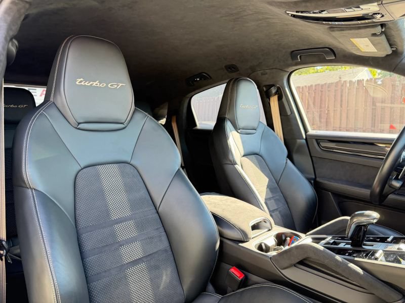 Used 2022 Porsche Cayenne Turbo GT AWD/4WD image 34