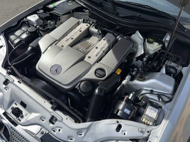 Used 2004 Mercedes-Benz SLK 32 AMG image 8