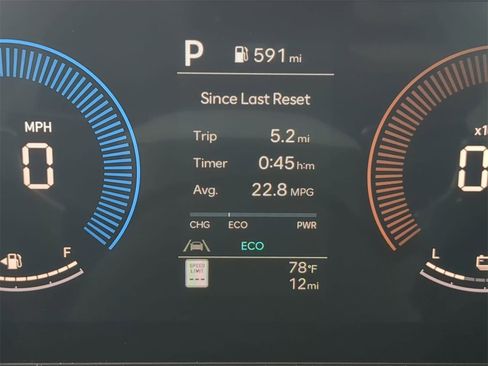 New 2026 Hyundai Santa Fe SE image 30