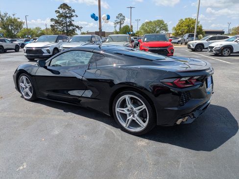 Used 2025 Chevrolet Corvette Stingray Coupe w/ 1LT image 24
