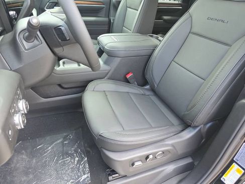 New 2026 GMC Sierra 3500 Denali w/ Denali Reserve Package AWD/4WD image 26