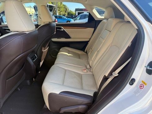 Used 2016 Lexus RX 450h AWD image 17